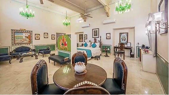 Maharaja Suite at Chomu Palace Hotel