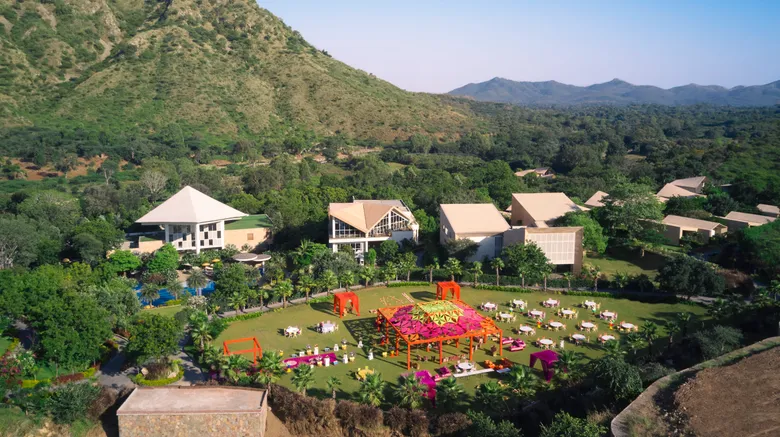 Luxury Wedding Venue Booking in Udaipur: Key Things to Know